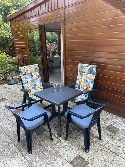 Houten Chalet Op 5 Sterren Park Met Zwembad เออร์เมโล ภายนอก รูปภาพ