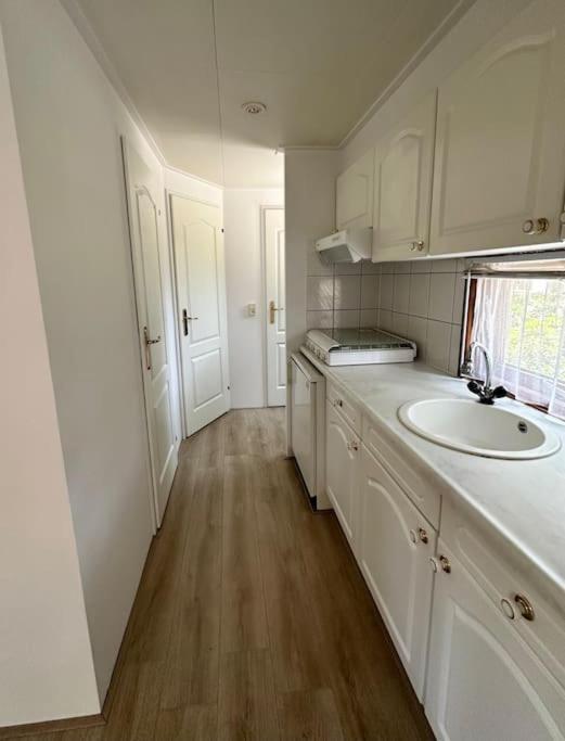 Houten Chalet Op 5 Sterren Park Met Zwembad เออร์เมโล ภายนอก รูปภาพ