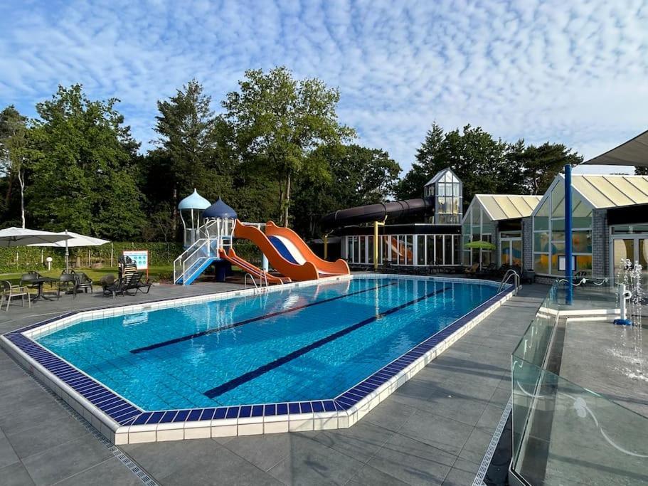 Houten Chalet Op 5 Sterren Park Met Zwembad เออร์เมโล ภายนอก รูปภาพ