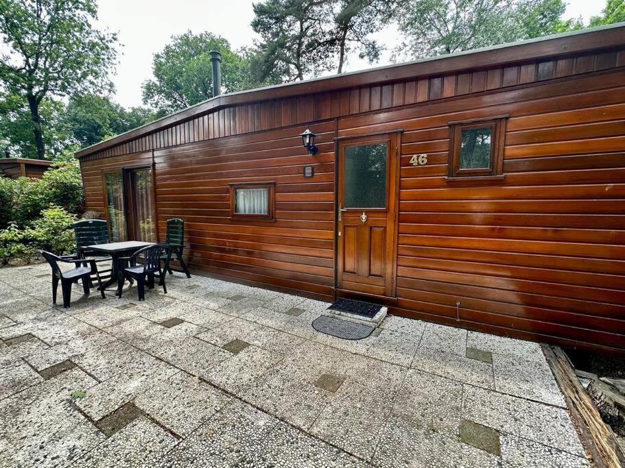 Houten Chalet Op 5 Sterren Park Met Zwembad เออร์เมโล ภายนอก รูปภาพ